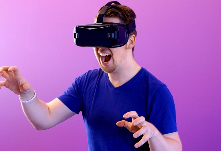 A man wearing VR Headset